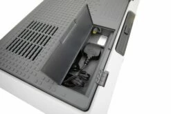 Vango E-Pinnacle 40L Coolbox 15 Vango E-Pinnacle 40L Coolbox -Outdoorworlddirect Sales Store van 2021 essentials e pinnacle 40l lo 14